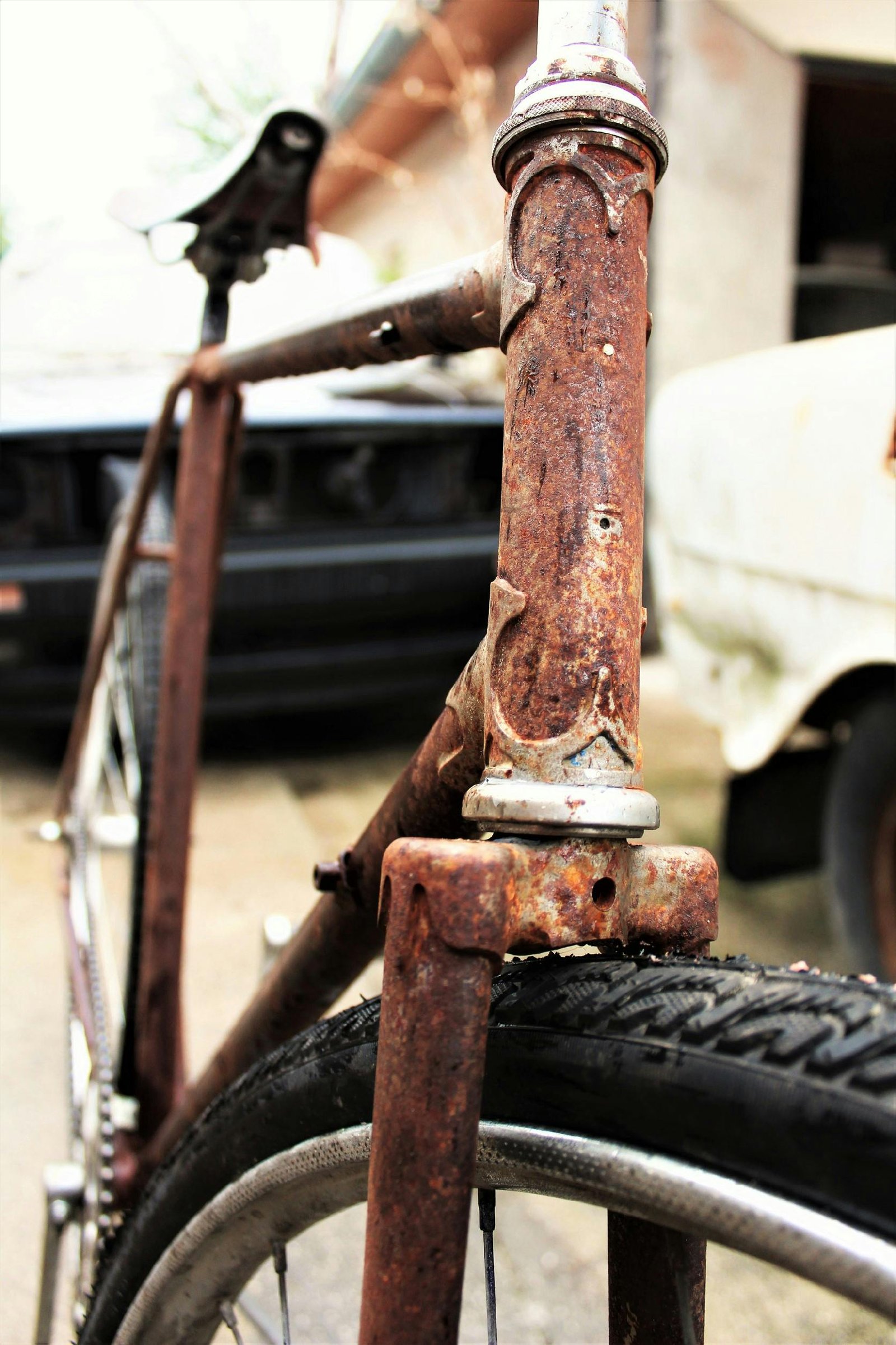  A fender with severe rust damage.
