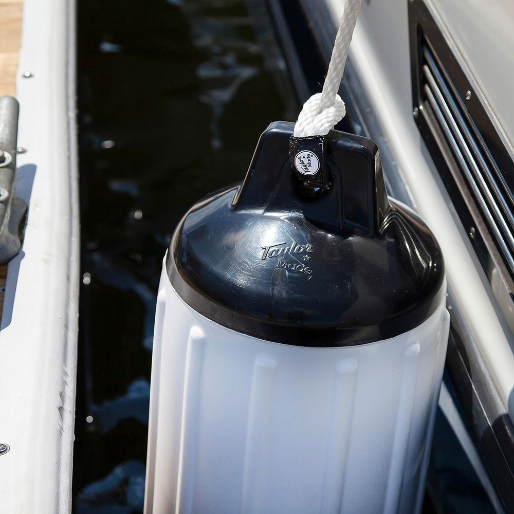 Read more about the article 7 Reasons Why Taylor Made Boat Fenders Are Essential