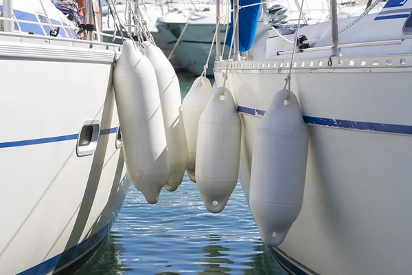 Read more about the article How To Clean Boat Fenders