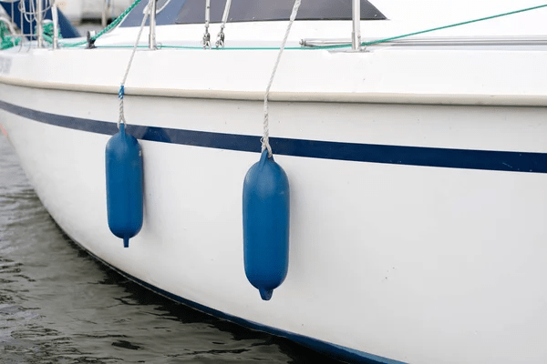 Read more about the article How To Use Fenders On a Boat