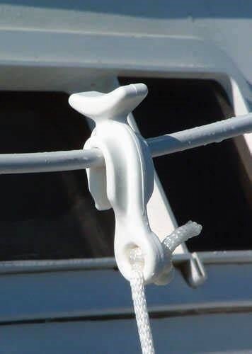 You are currently viewing Taylor Made Boat Fender Clips for Secure Docking