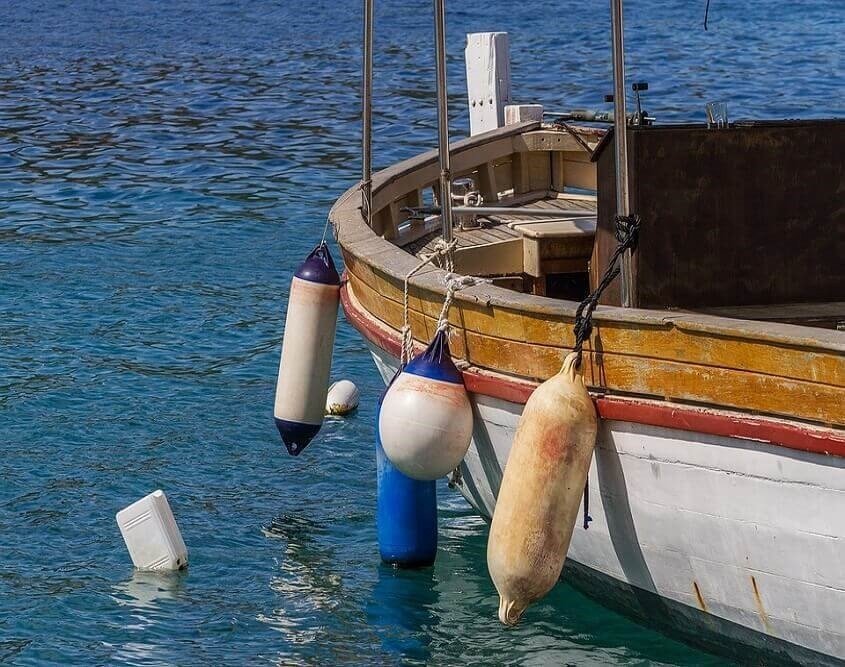 Risks of Using Large Fenders for Ships