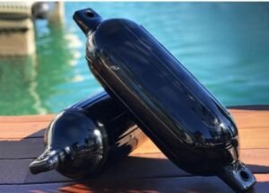 Read more about the article Where To Place Boat Fenders