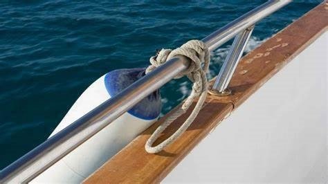 You are currently viewing How To Tie Rope Boat Fenders in 7 Easy Steps